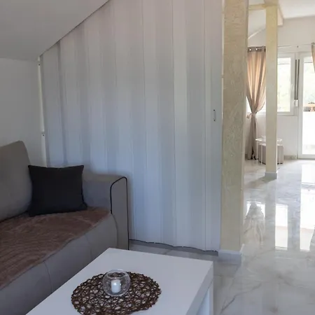 Dejavu Na Drini Apartamento Ljubovija